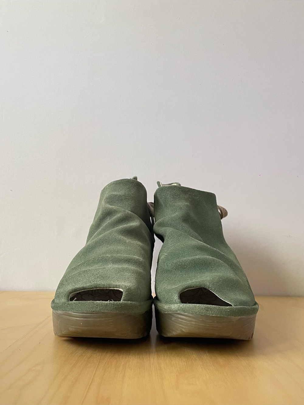 FLY London Women's Yema Wedge Pump | EU 38 - Picture 2 of 8